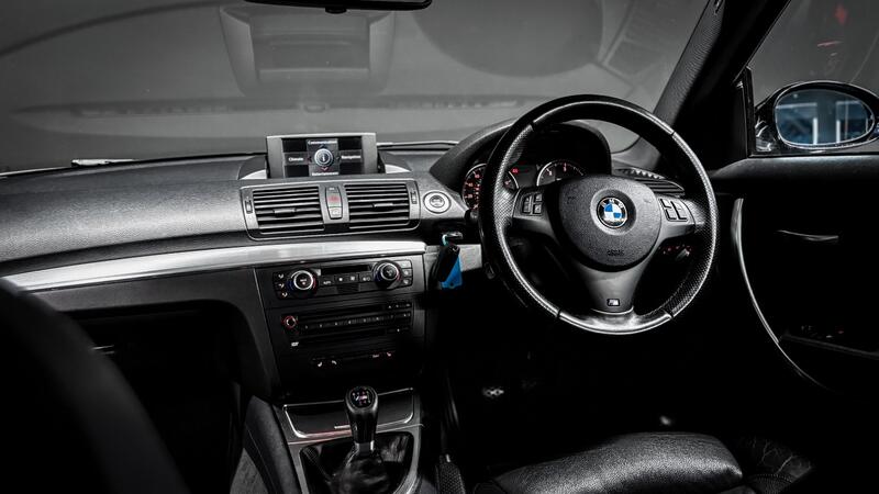 BMW 1 SERIES
