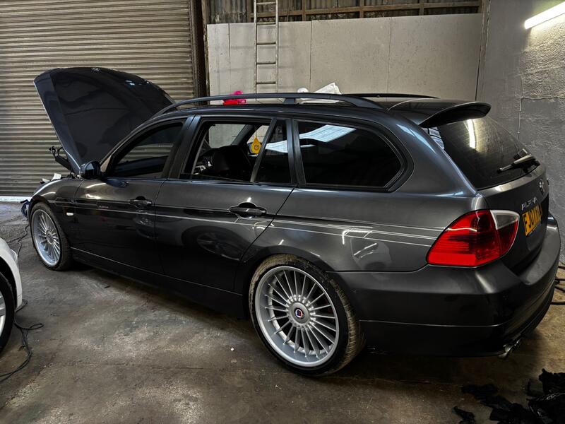 BMW 3 SERIES