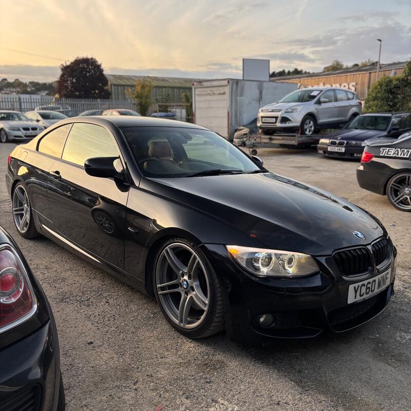 BMW 3 SERIES